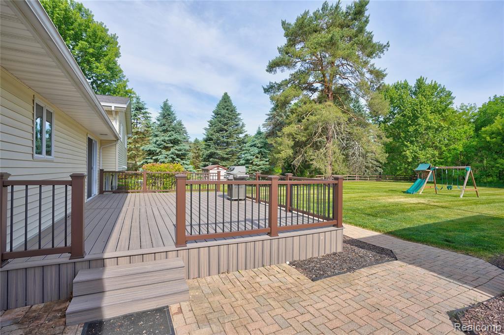 1055 E Hollywood Boulevard, Clio, MI 48420 — Photo 18