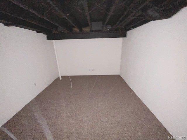 618 PERRY CREEK Drive, Grand Blanc, MI 48439 — Photo 13