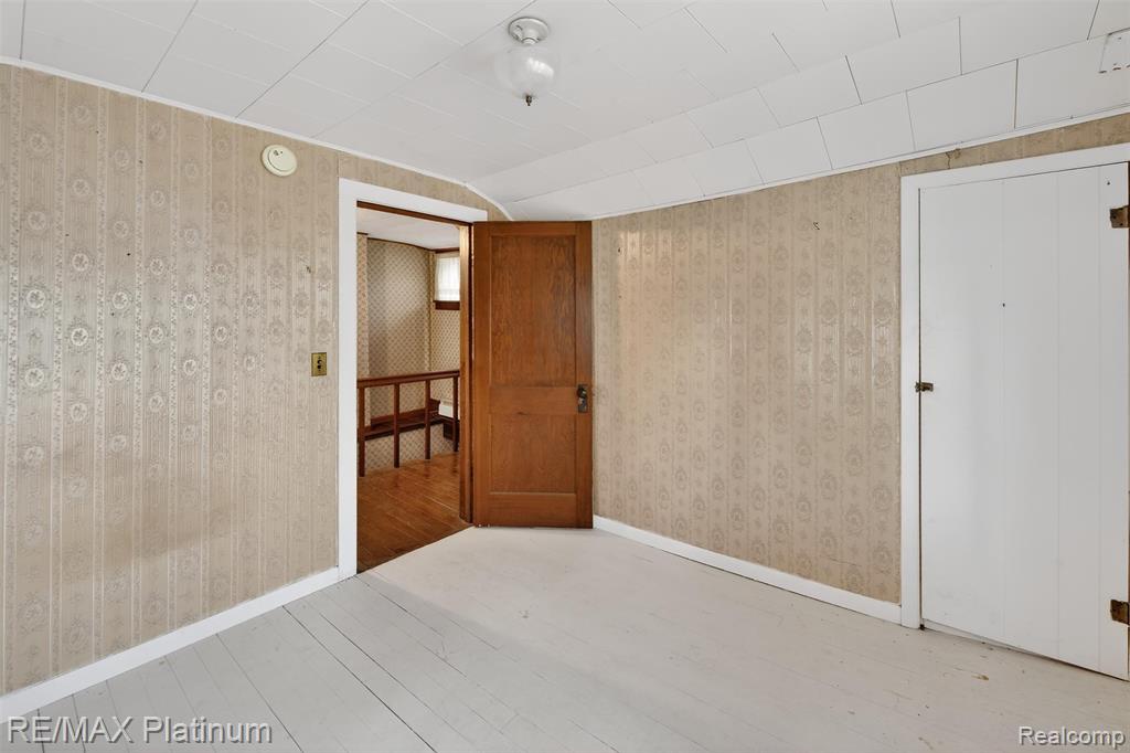 215 Washington Street, Byron, MI 48418 — Photo 18