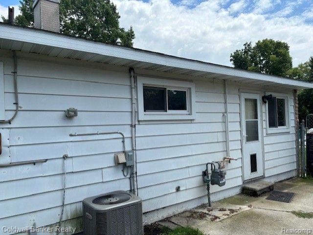 1475 S GROVE Street, Ypsilanti, MI 48198 — Photo 4