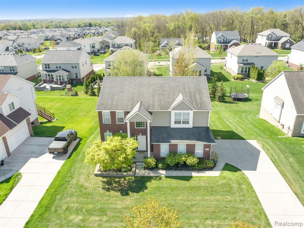 57879 CIDER MILL Drive, New Hudson, MI 48165 — Photo 66