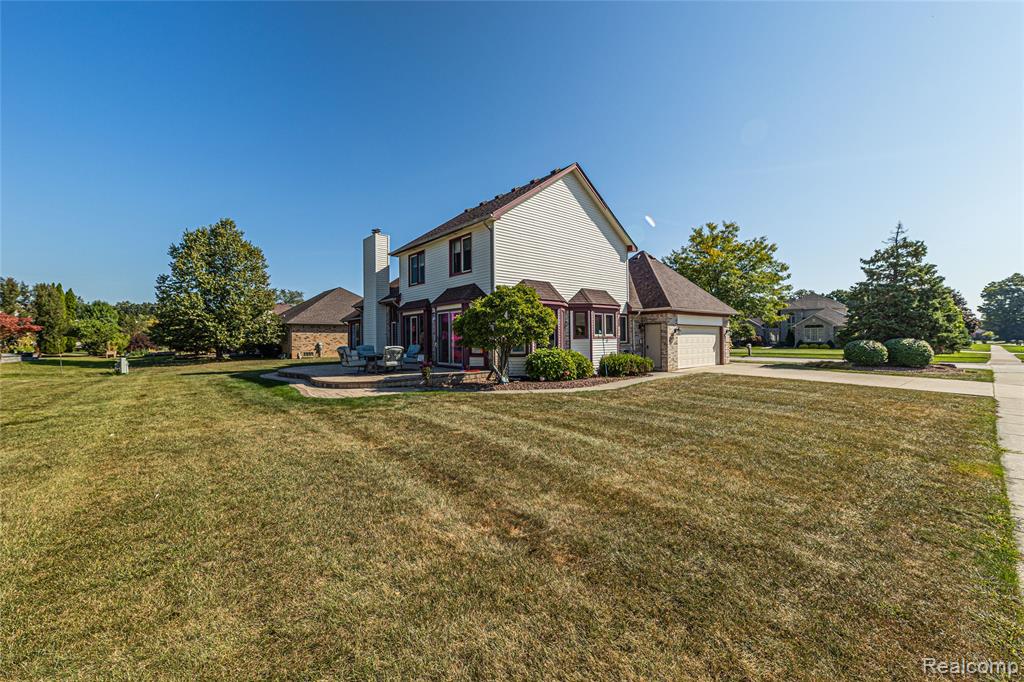 43505 Austin Drive, Sterling Heights, MI 48314 — Photo 43