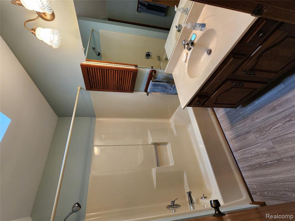 11 Cambridge Park, 11, Frankenmuth, MI 48734 — Photo 22