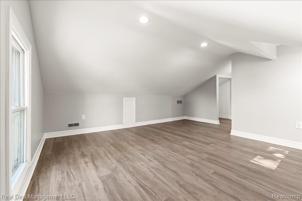 4414 Monroe Avenue, Waterford, MI 48329 — Photo 34