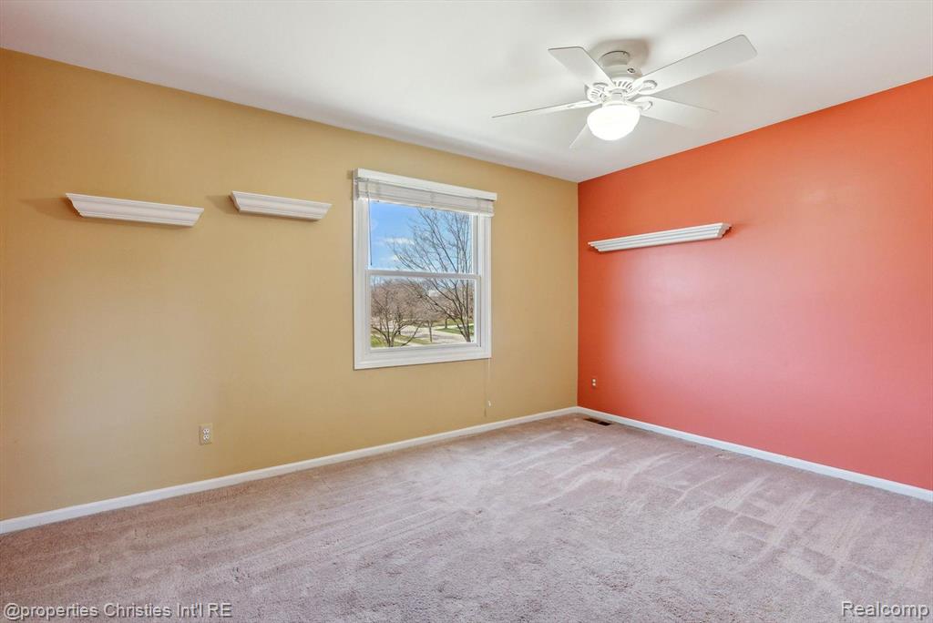 40611 PAISLEY Circle, Novi, MI 48377 — Photo 36
