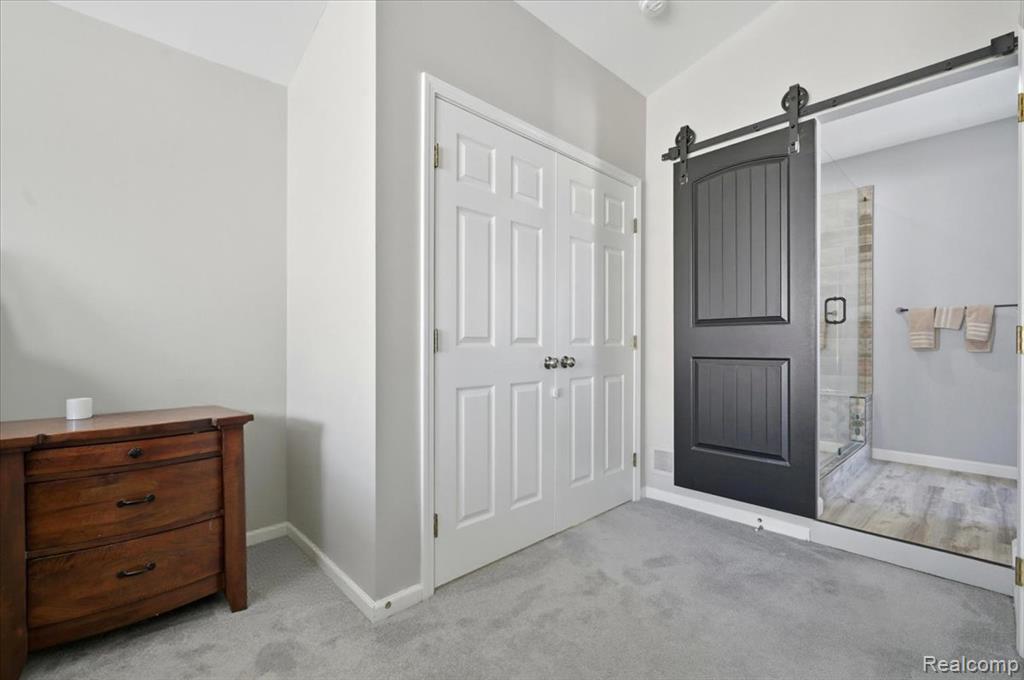 44569 GREENBRIAR Court, Belleville, MI 48111 — Photo 32