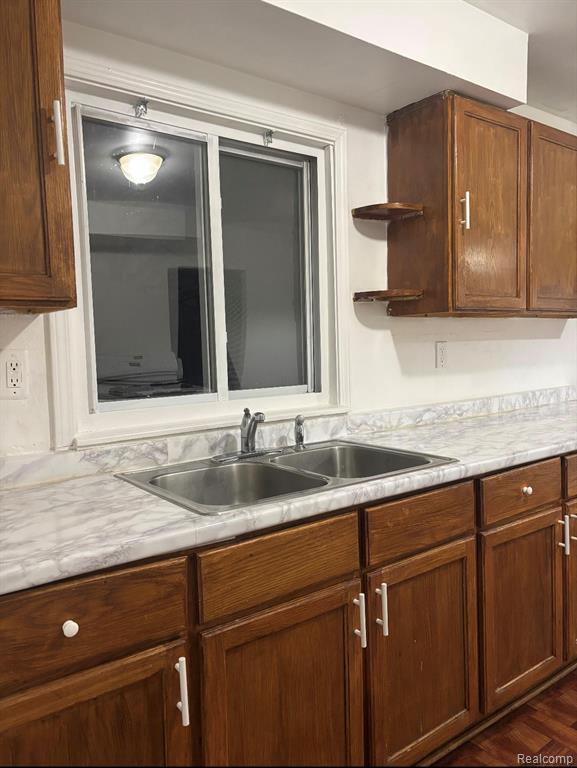 6375 Helen Street, Garden City, MI — Photo 10