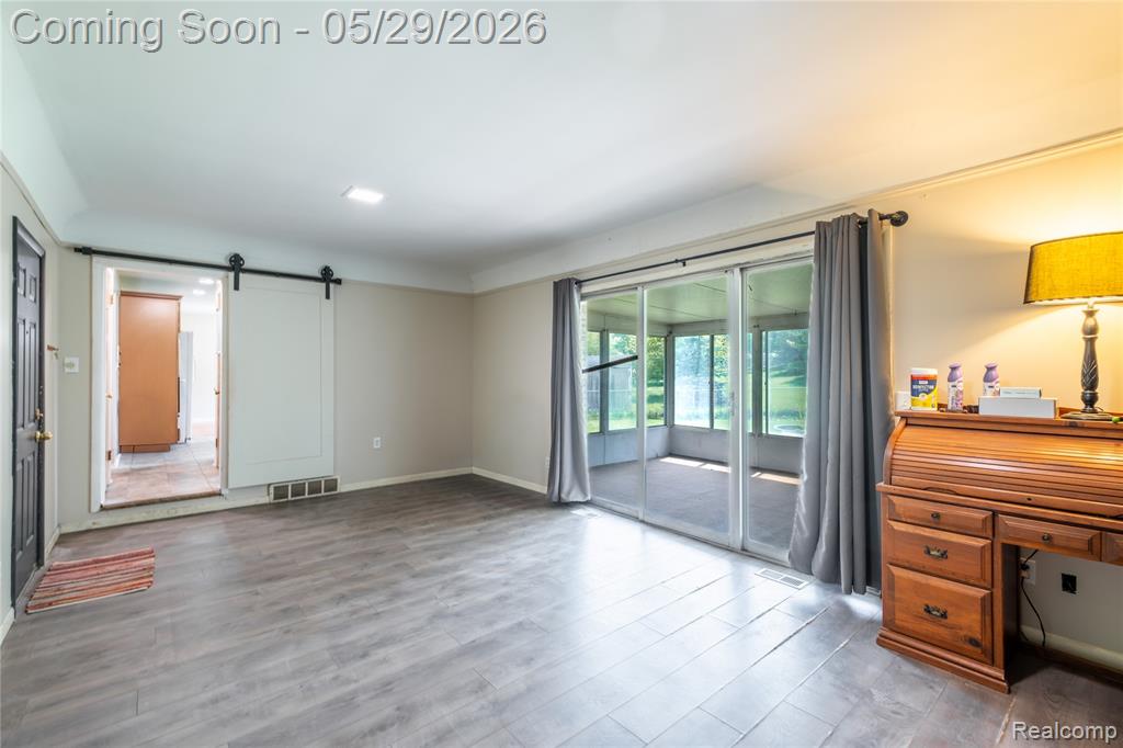 5444 Mary Ann Court, Grand Blanc, MI 48439 — Photo 17