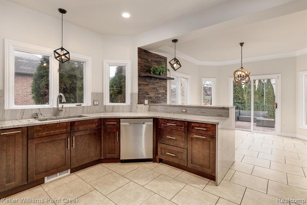 7208 William Drive, Shelby Twp, MI 48316 — Photo 25