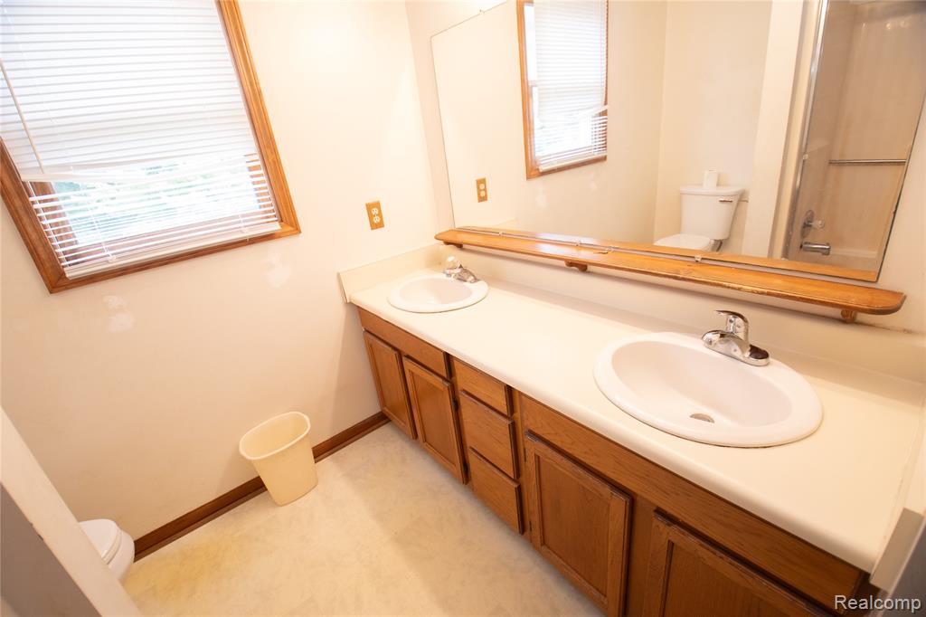 808 Vivian Lane, Oxford, MI 48371 — Photo 9