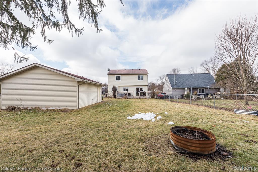915 TANAGER Trail, Howell, MI 48843 — Photo 28
