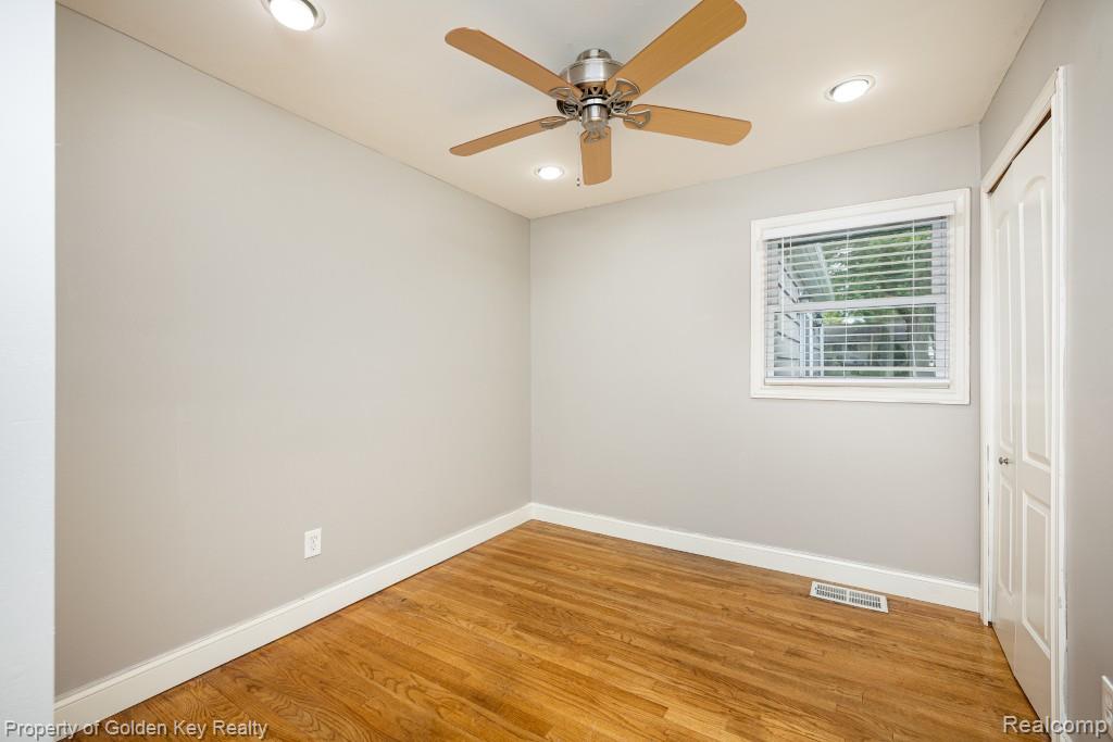 609 W Crane Street, Howell, MI 48843 — Photo 6