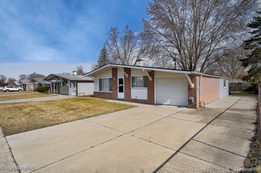 547 S Hawthorne Street, Westland, MI 48186 — Photo 7