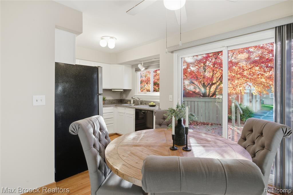 2846 Bombridge Court, Ann Arbor, MI 48104 — Photo 10