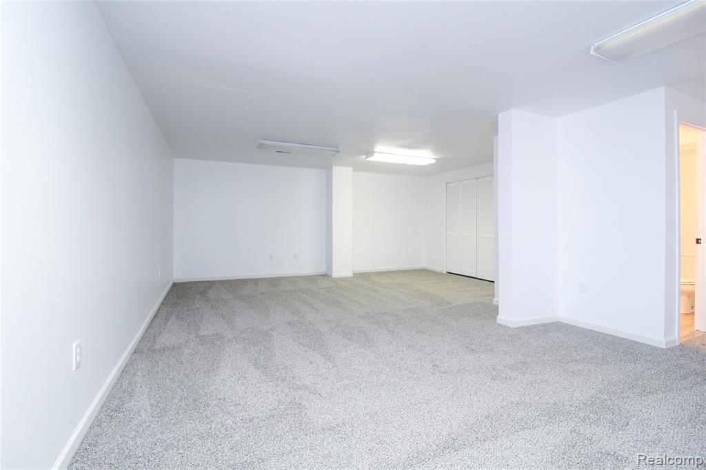 5562 Cary Drive, Ypsilanti, MI 48197 — Photo 39