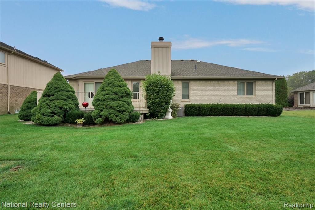 45866 Glen Court, Macomb, MI 48044 — Photo 26