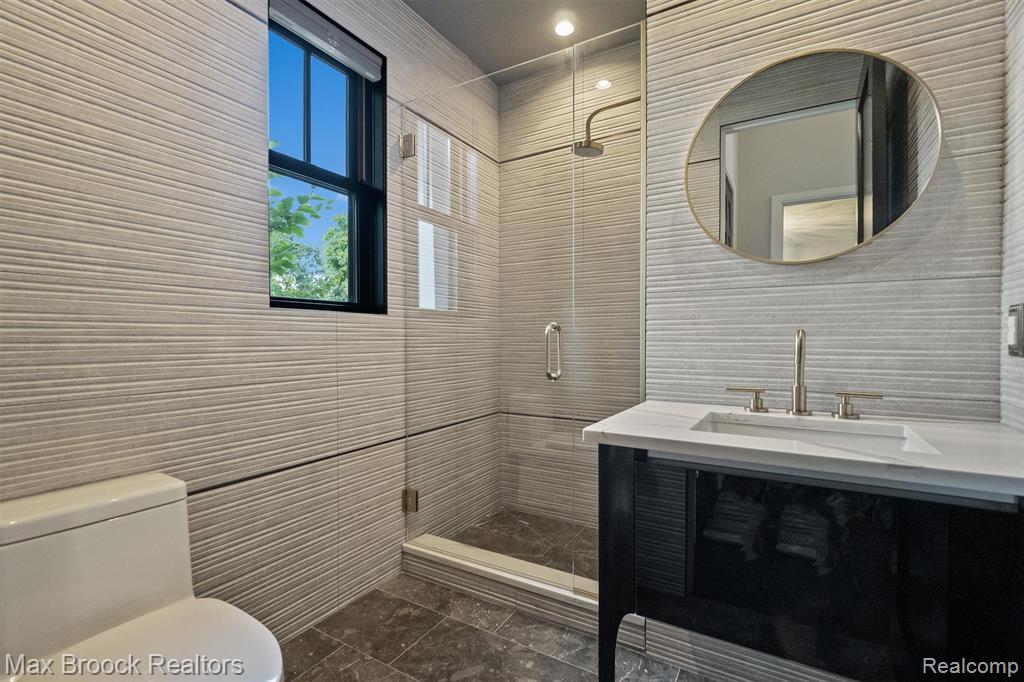 928 Montrose Avenue, Royal Oak, MI 48073 — Photo 25