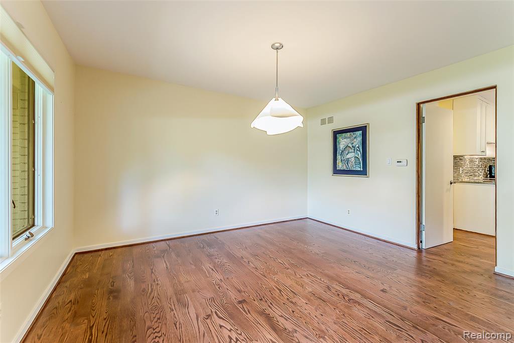 581 Woodway Court, Bloomfield Hills, MI 48302 — Photo 8