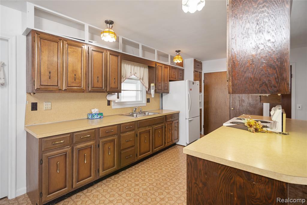 9322 Rossman Highway, Eaton Rapids, MI 48827 — Photo 7