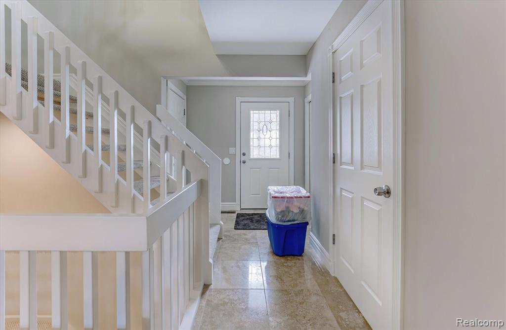6522 SCENIC PINES, Clarkston, MI — Photo 8