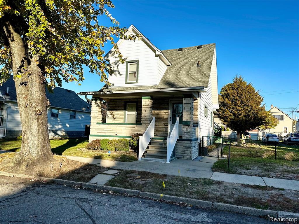 1815 5th Street, Wyandotte, MI 48192 — front exterior