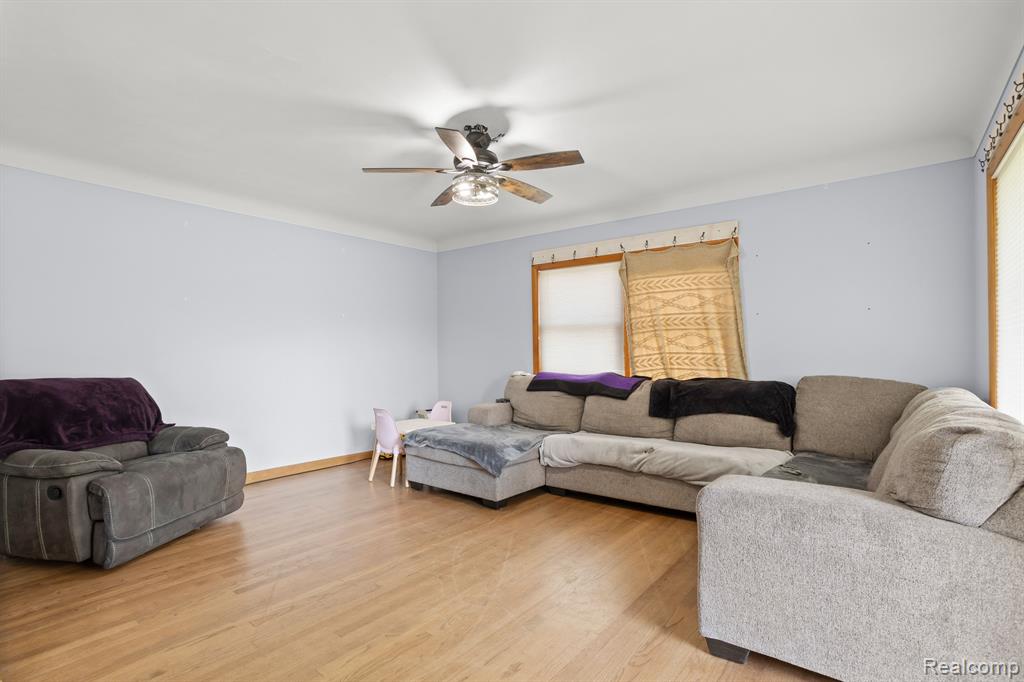10639 MASON Road, Fowlerville, MI 48836 — Photo 14