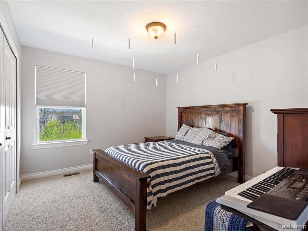 889 APPLETON, Oakland, MI — Photo 55