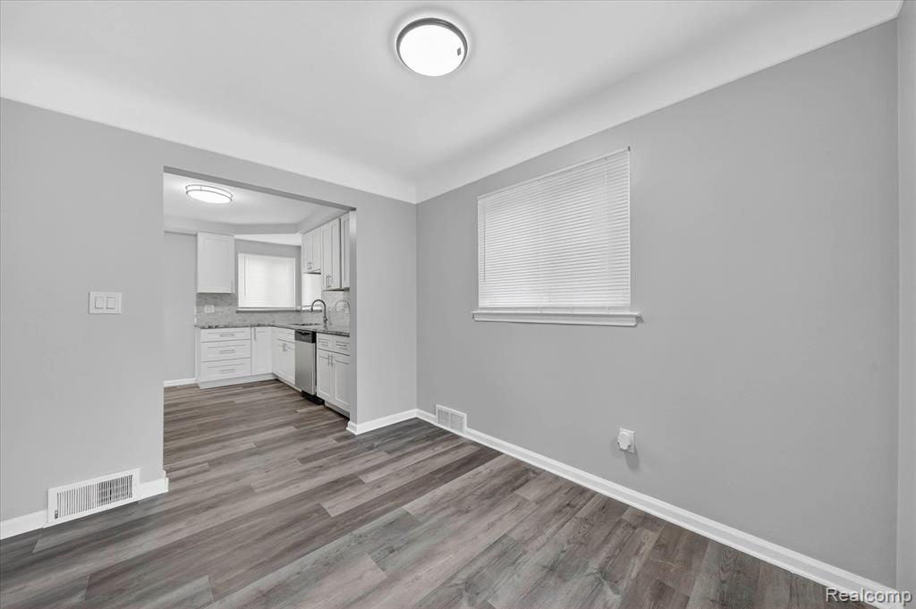 31244 Rosslyn Avenue, Garden City, MI — Photo 8