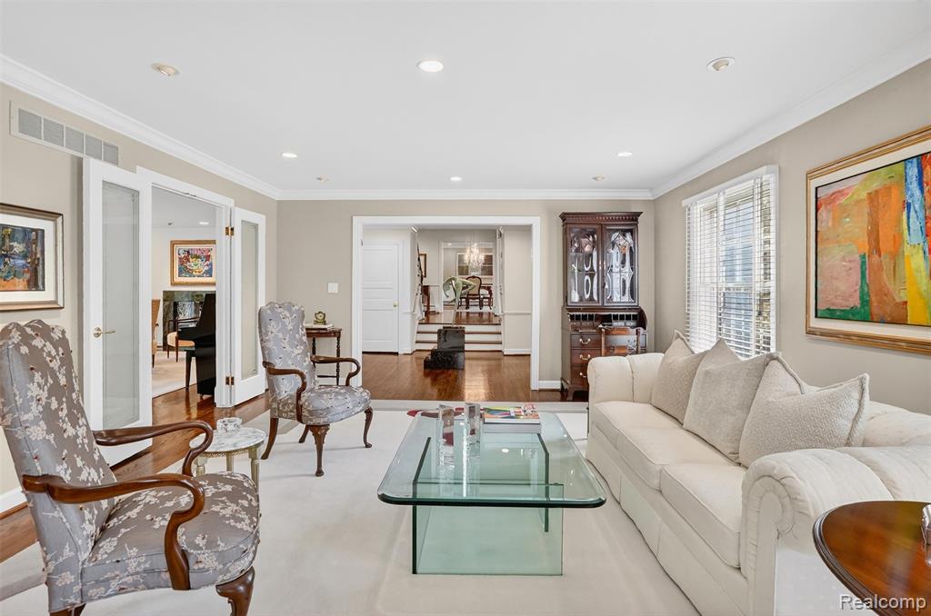 27220 Willowgreen Court, Franklin, MI 48025 — Photo 17