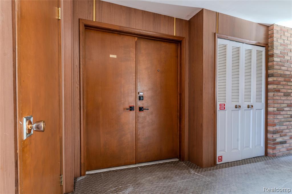 4045 W Maple Road, C101, Bloomfield Hills, MI 48301 — Photo 22