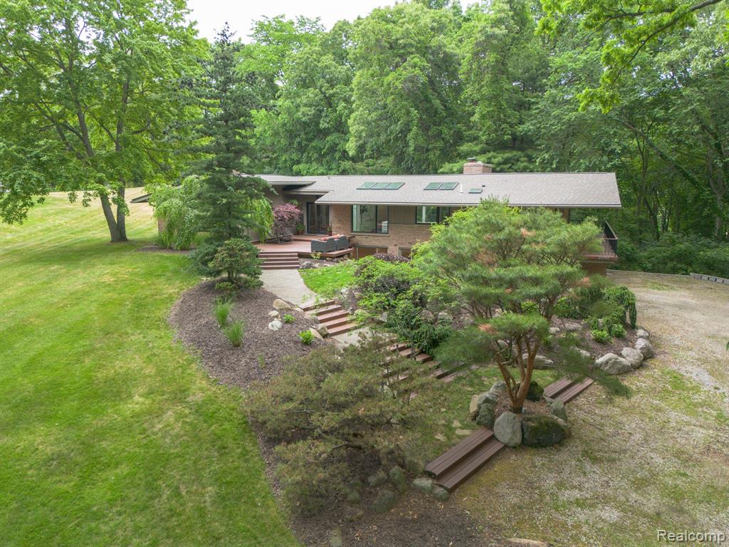 30795 Adair Court, Franklin, MI 48025 — Photo 59
