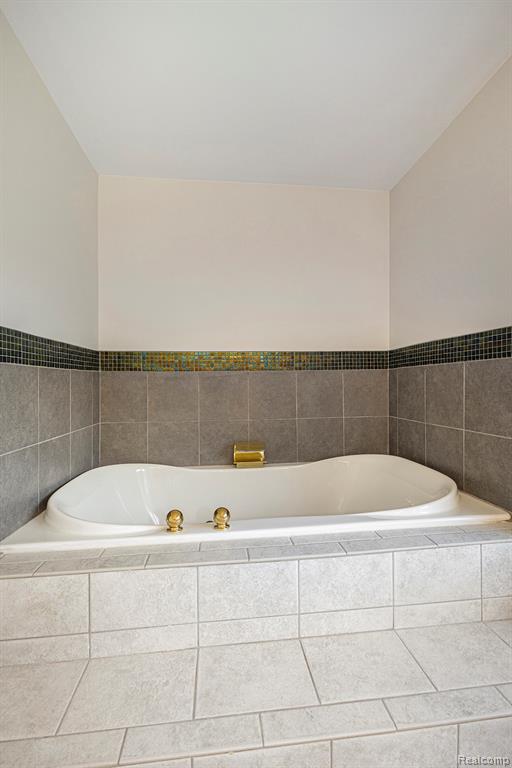 841 OLD MILFORD FARMS, Milford, MI 48381 — Photo 23
