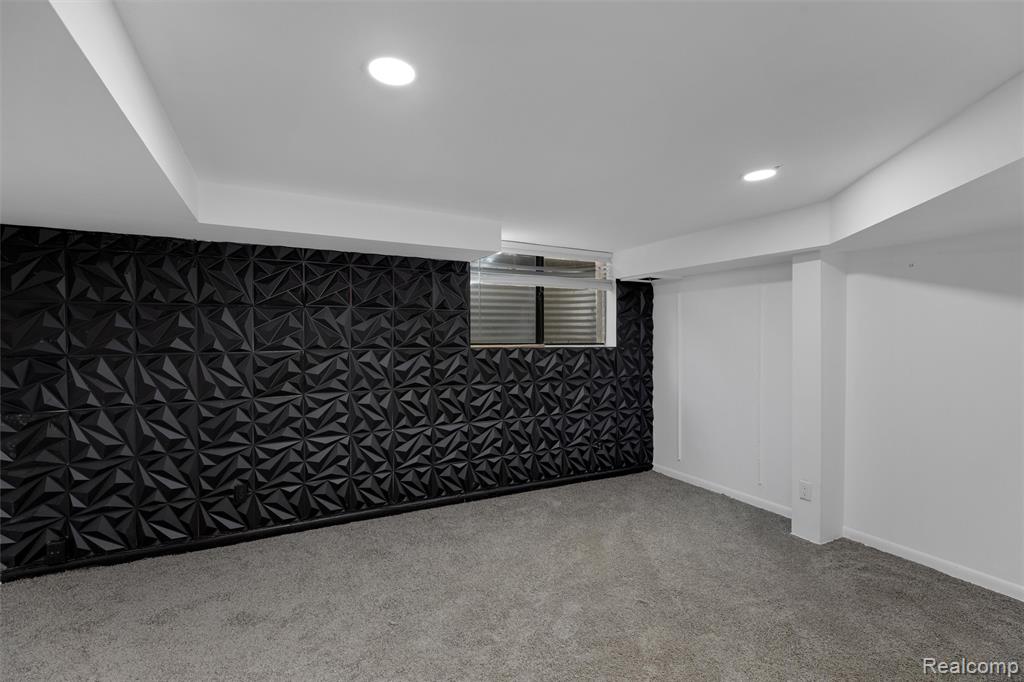 7406 Pebble pt, West Bloomfield, MI — Photo 23