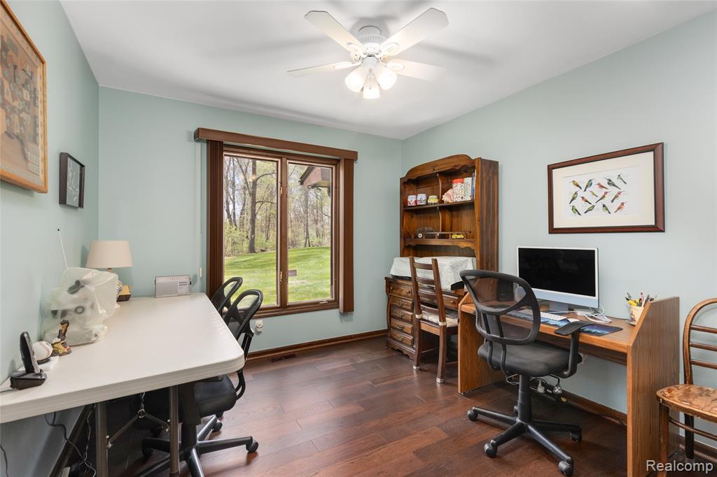 9730 Gibbs Road, Clarkston, MI 48348 — Photo 21