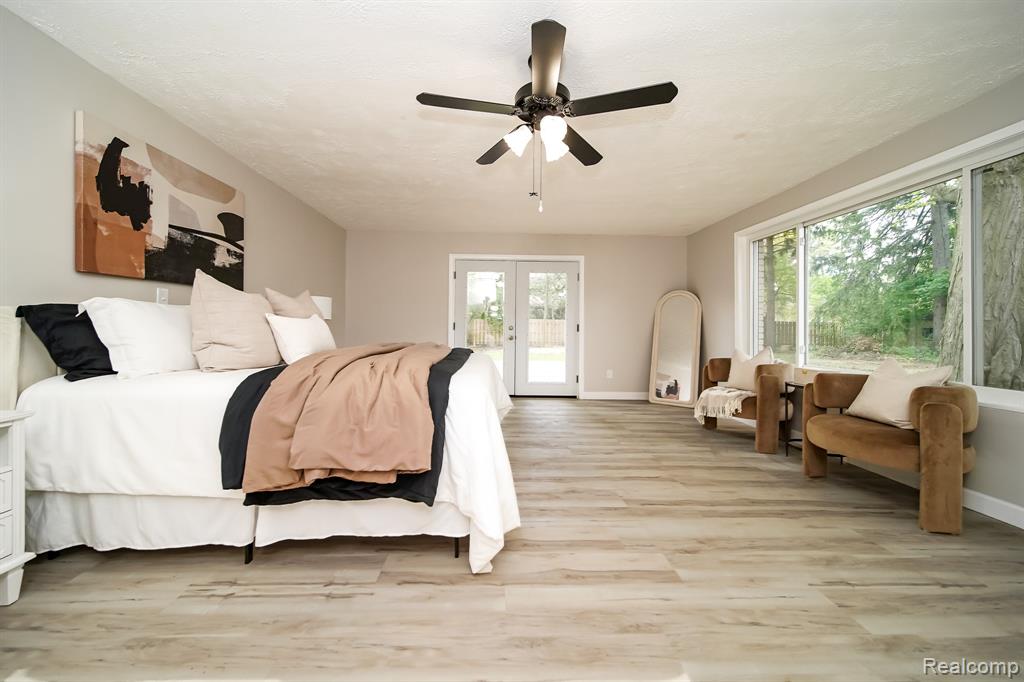 19041 Bungalow Drive, Lathrup Village, MI 48076 — Photo 50