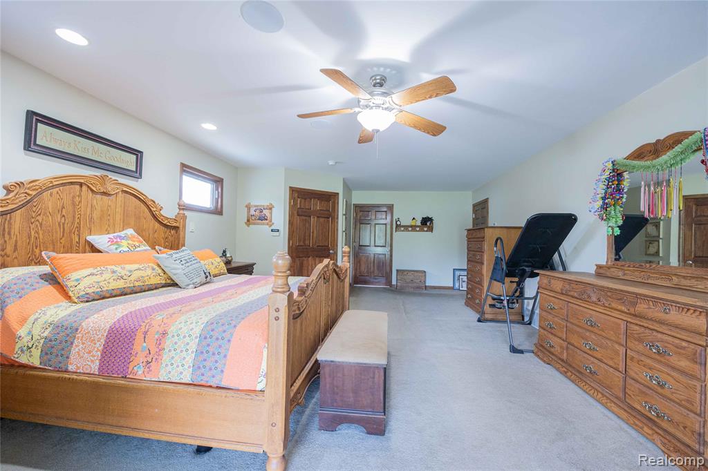 21855 Huron River Drive, New Boston, MI 48164 — Photo 18