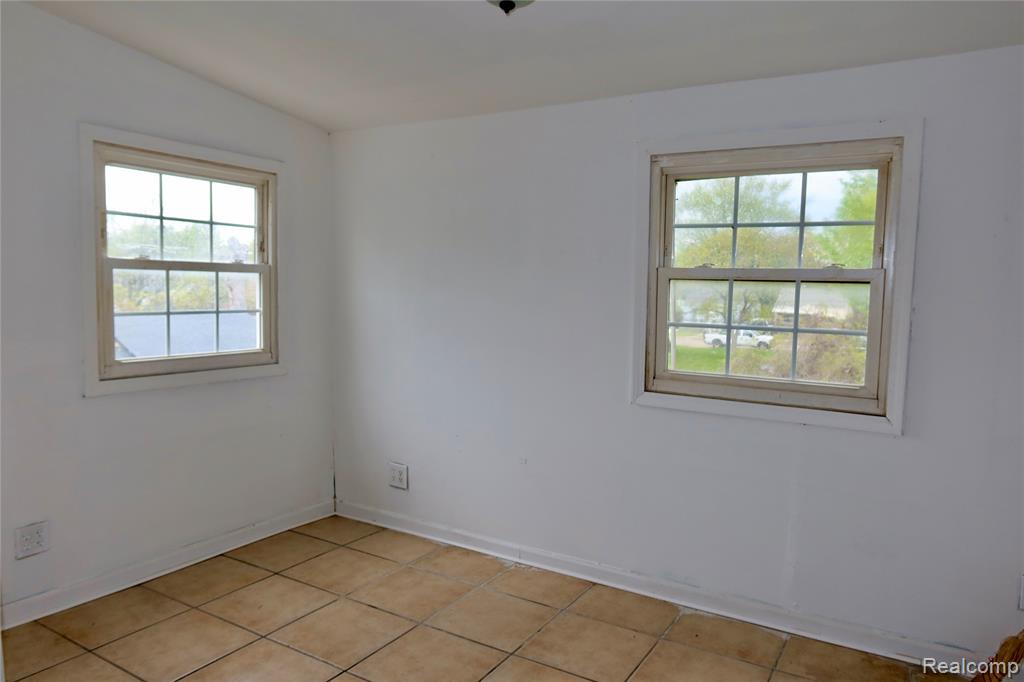 8469 Westminster Avenue, Warren, MI 48089 — Photo 14
