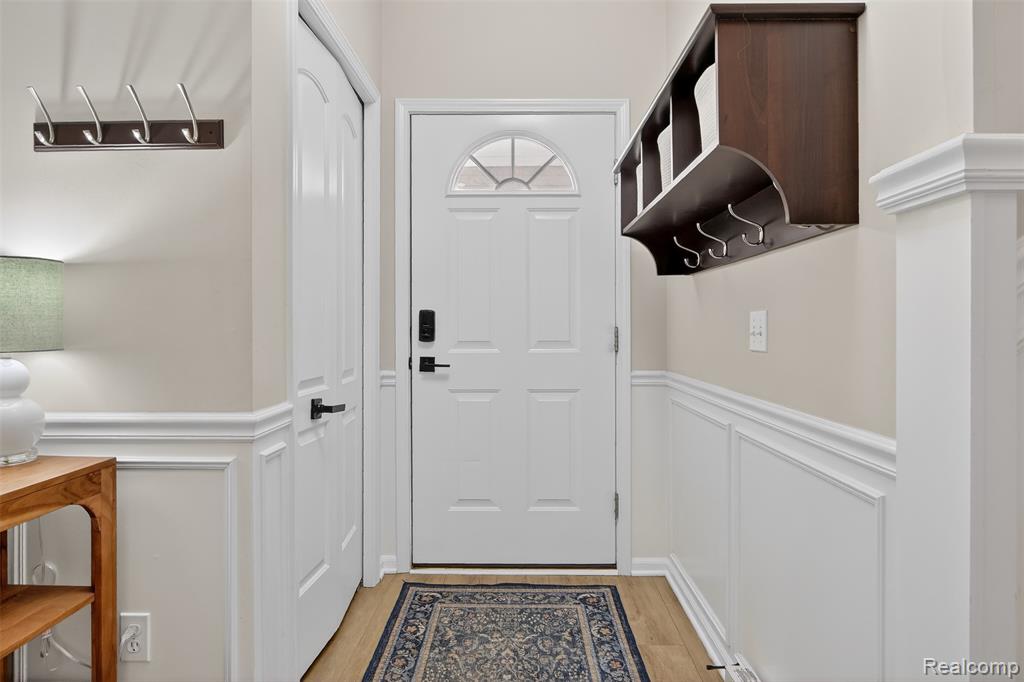 2946 Hunley Drive, Ann Arbor, MI 48105 — Photo 32