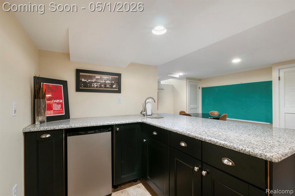 31737 Waltham Court, Beverly Hills, MI 48025 — Photo 47