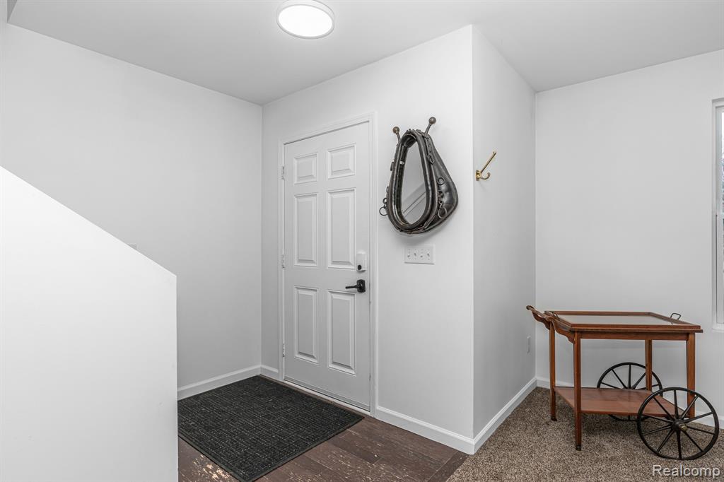 8415 Walnut Hill, Dexter, MI 48130 — Photo 7