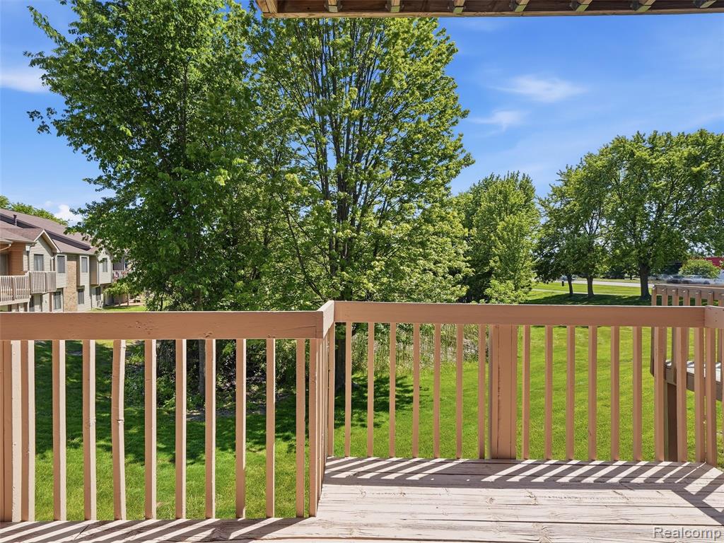 7058 Elmhurst, 1, West Bloomfield, MI — Photo 23