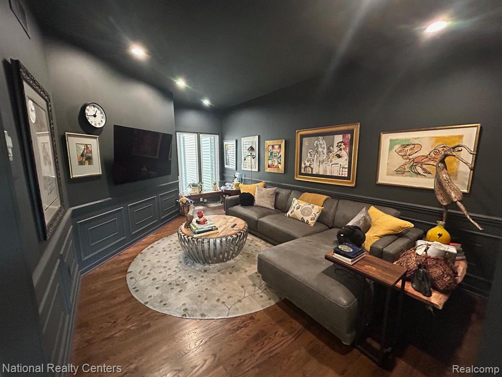 35573 CROSS CREEK N, Farmington Hills, MI 48331 — Photo 44