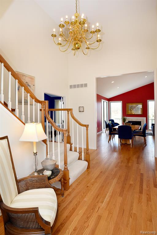 527 Newburne Pointe, 19, Bloomfield Hills, MI 48304 — Photo 4