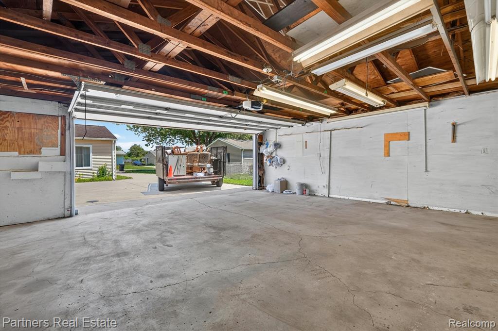 6134 Stephen, Brighton, MI 48116 — Photo 34