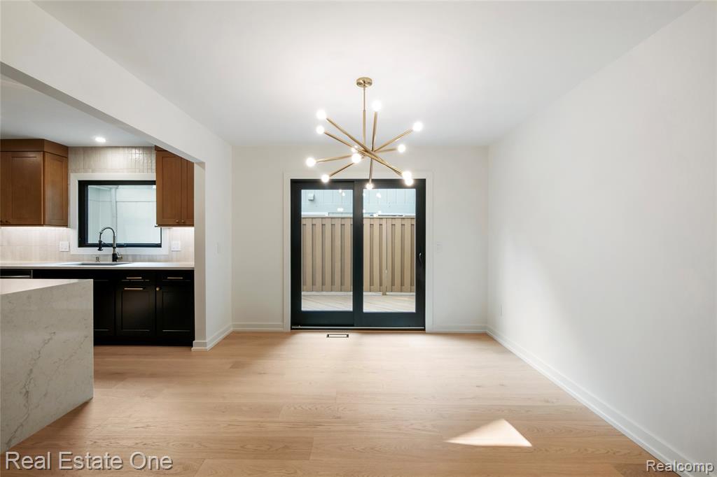 5584 N Adams Way, Bloomfield Hills, MI 48302 — Photo 21