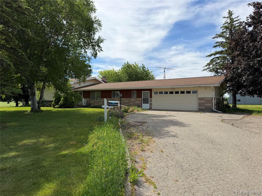 8886 Burnside Road, Brown, MI 48416