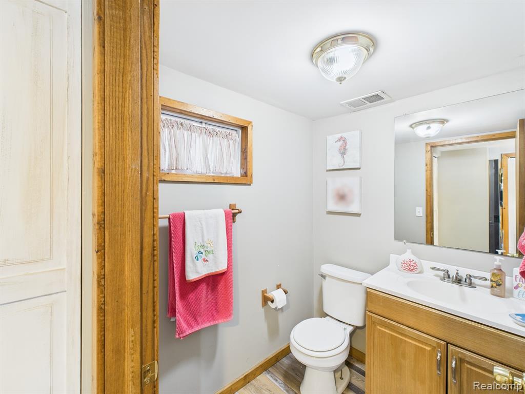 408 Peninsula Drive, Columbiaville, MI 48421 — Photo 20
