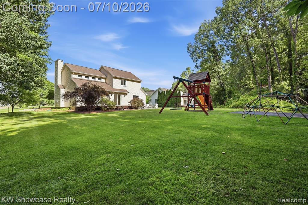 525 Aarons Way, Ortonville, MI 48462 — Photo 47
