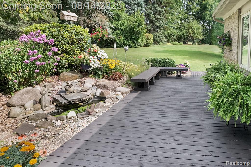 399 Silvervale Drive, Rochester Hills, MI 48309 — Photo 38