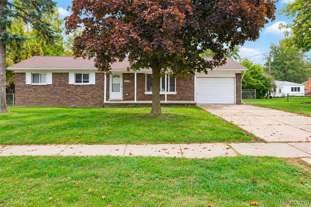 32740 Ann Arbor Trail, Westland, MI